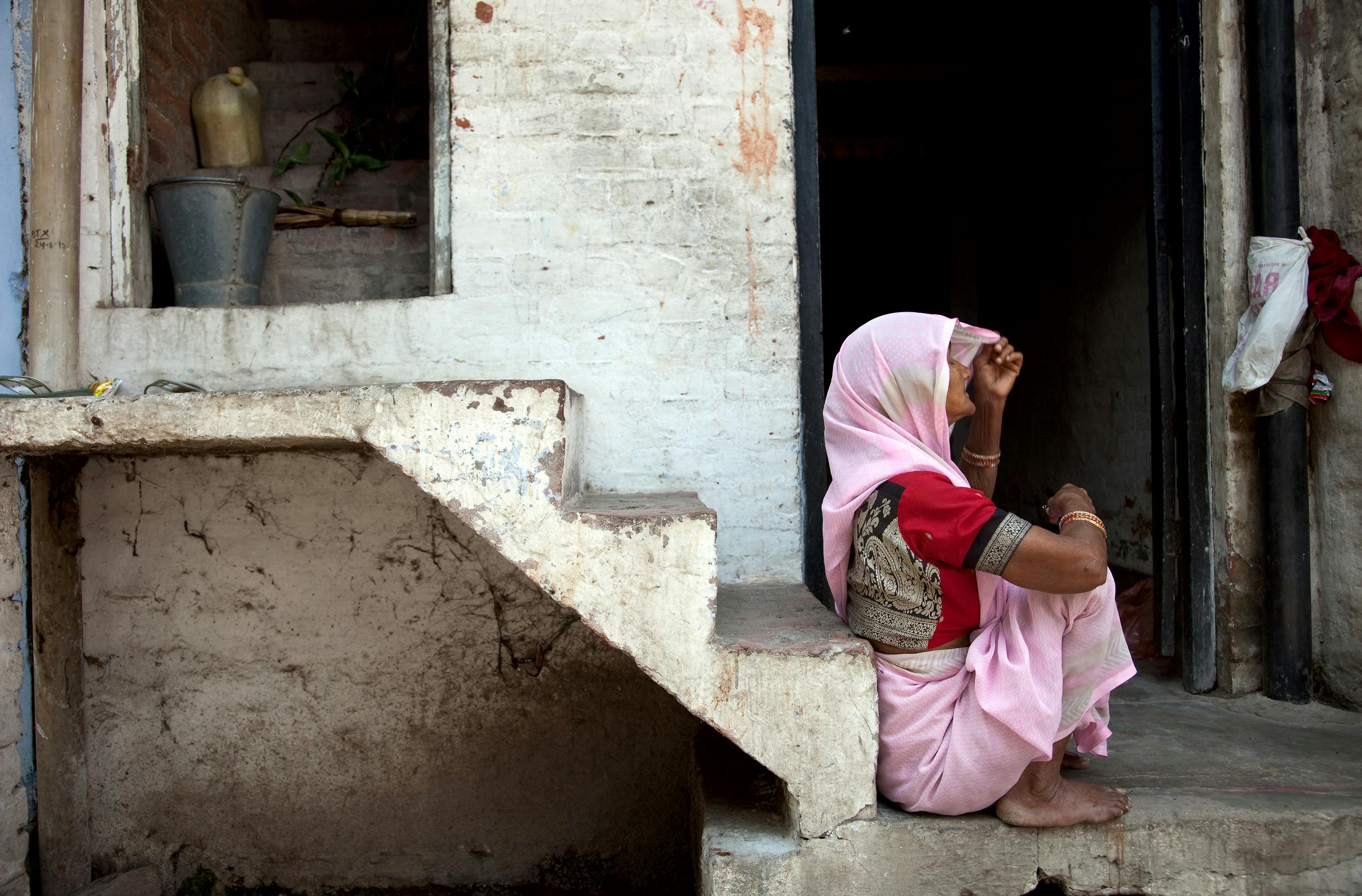 Amid scorching temperatures, India turns to ideas both old and new to beat the heat