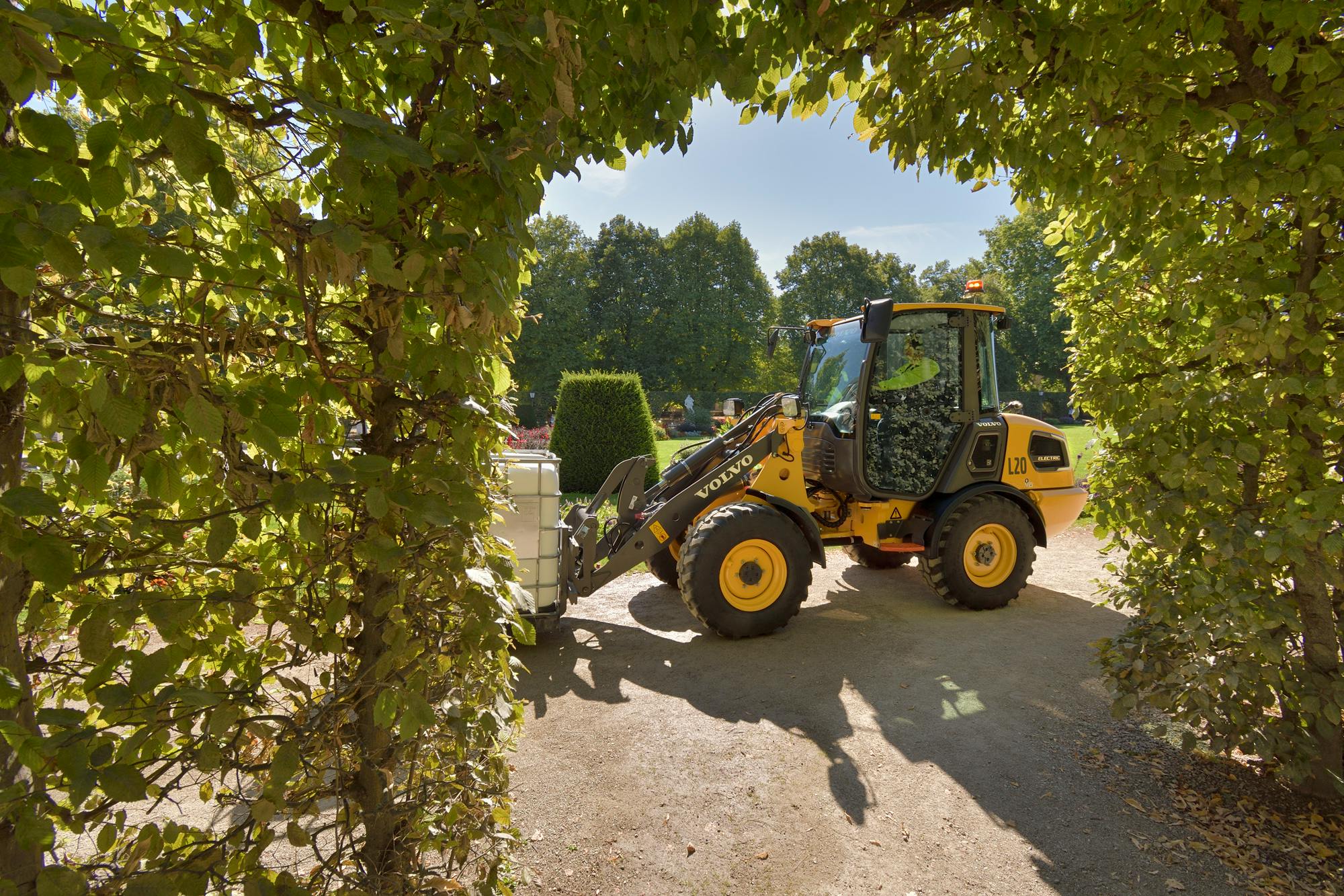 Why electric construction machines should play a key role in bringing Singapore’s Green Plan to life