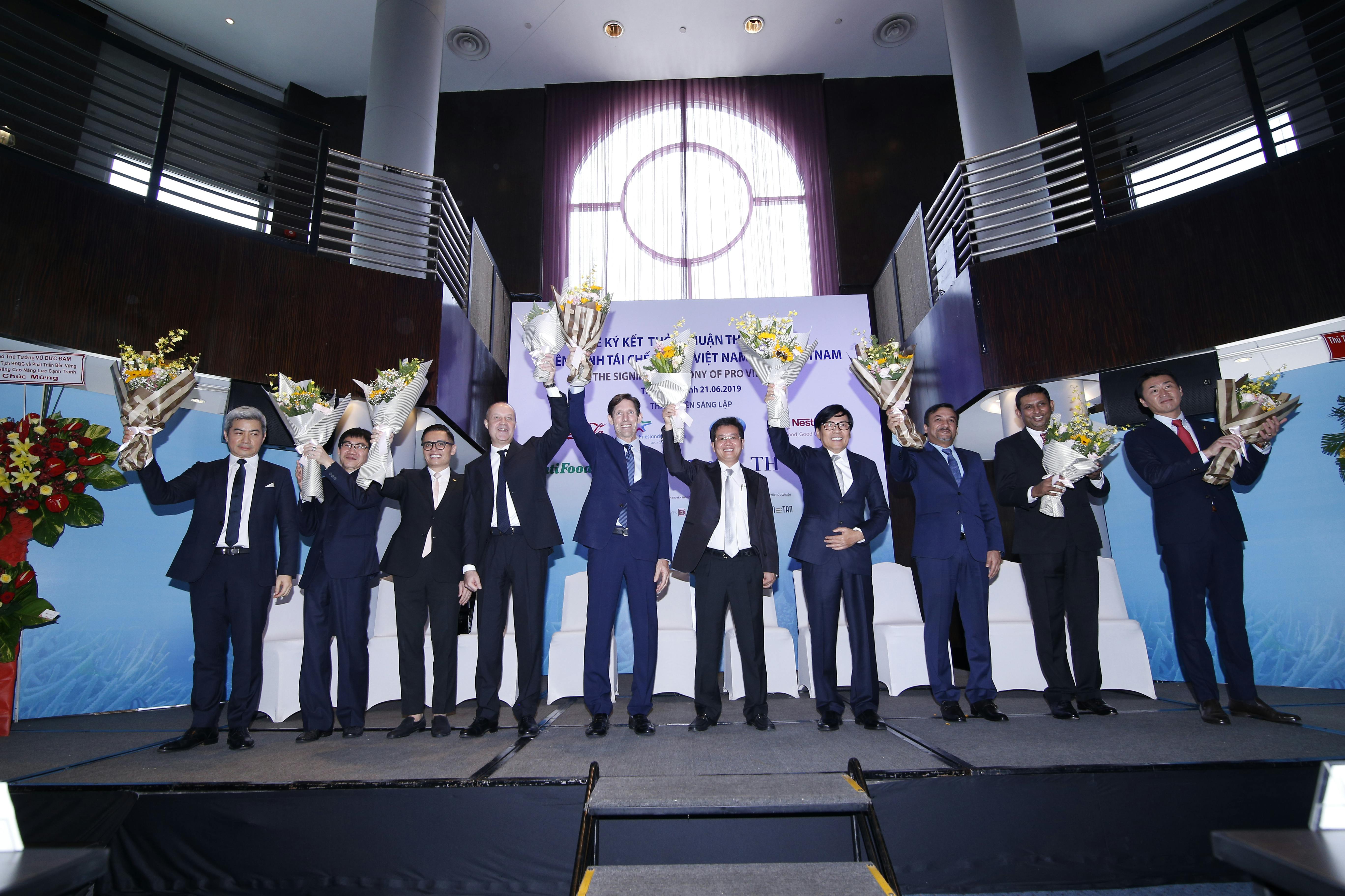 Nine consumer goods firms forge recycling coalition in Vietnam