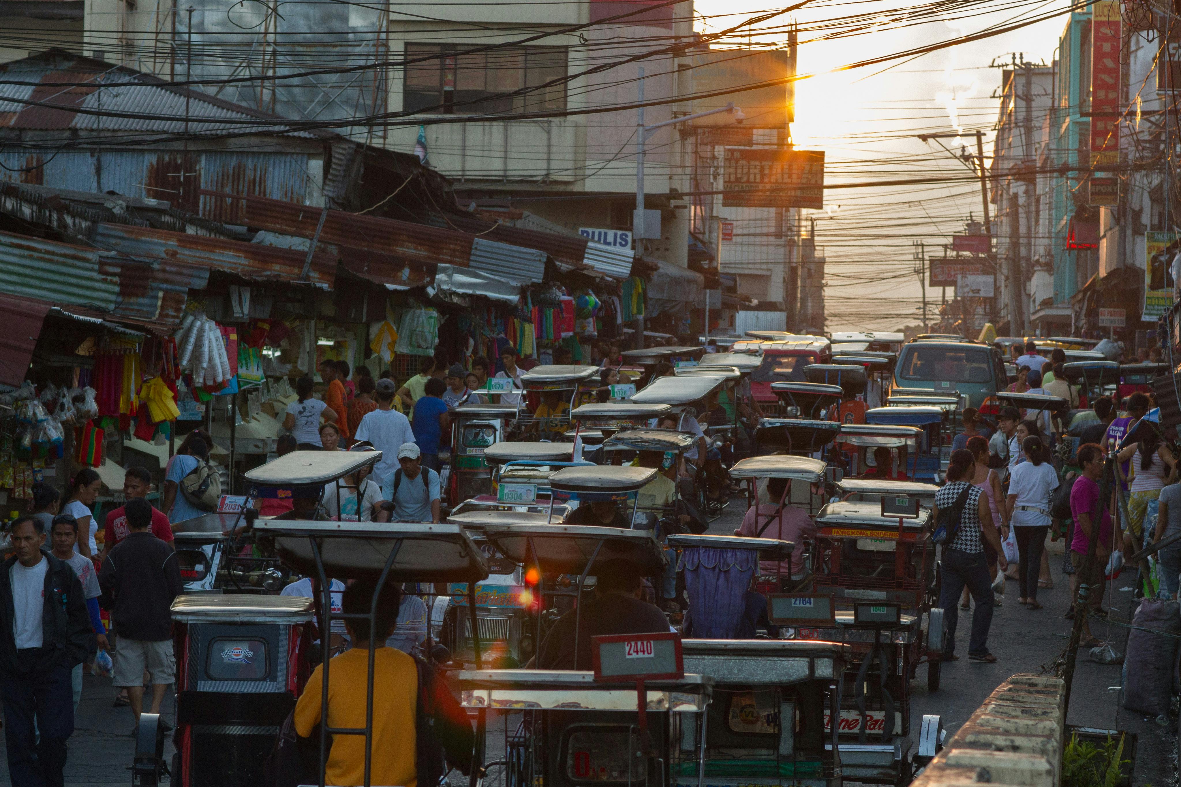 Traffic_Lucena_Philippines