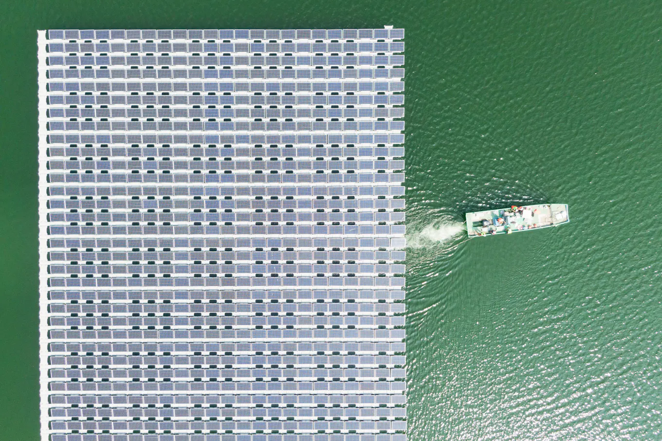 22950 Floating_Solar_Agongdian_Taiwan