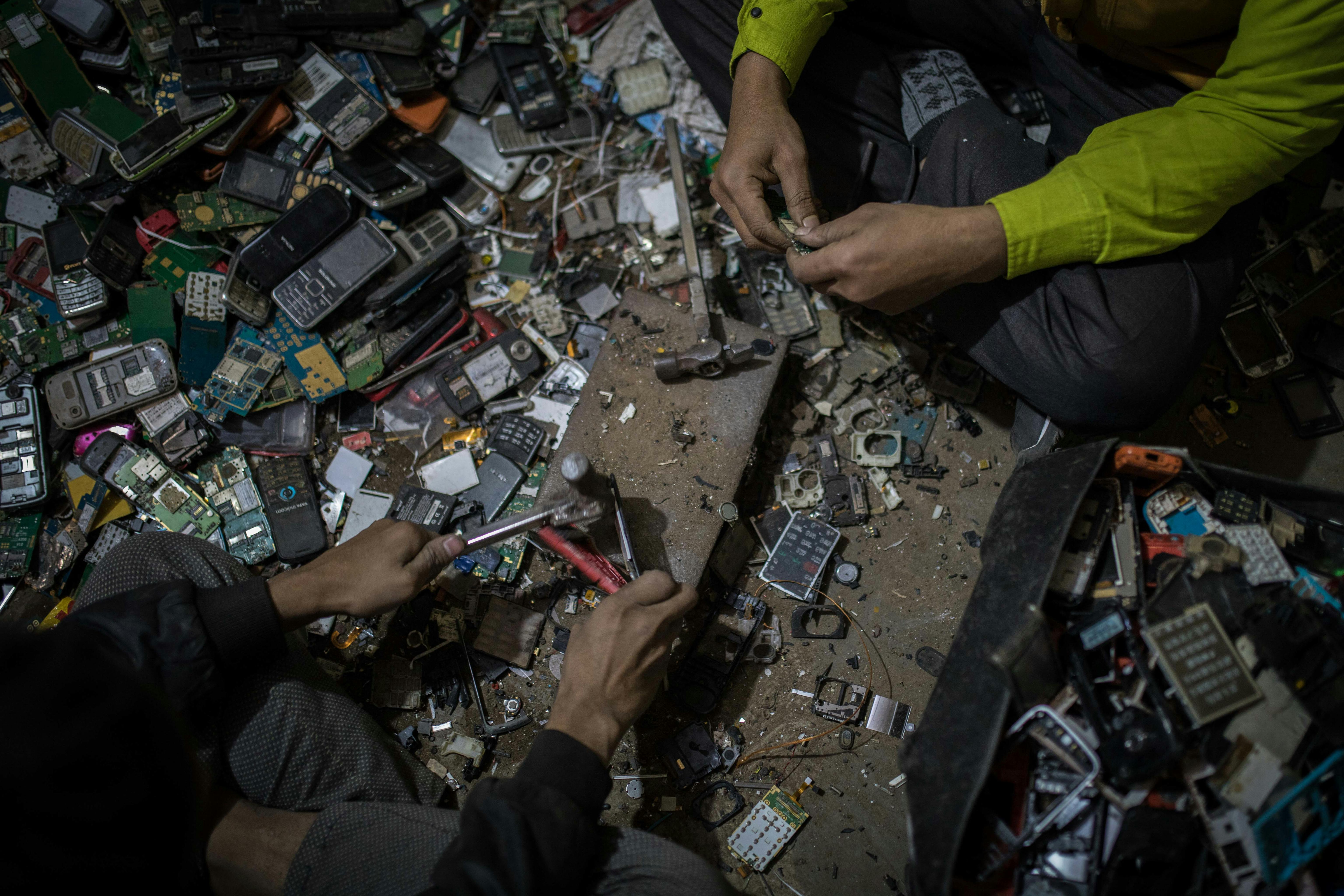 E-Waste_Recovery_Workers_India