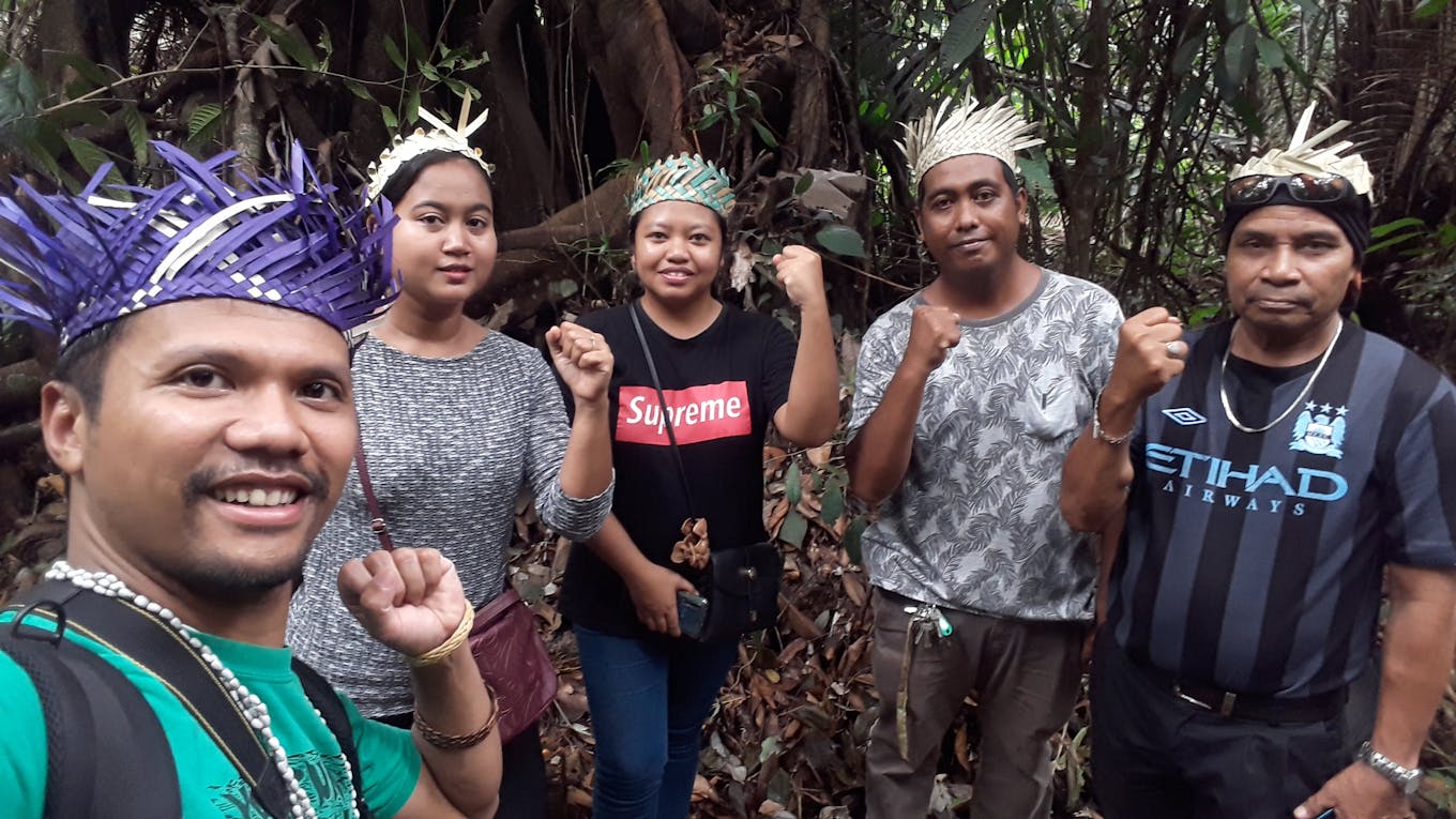 Shaq Koyok with community members protesting against the degazettement of Kuala Langsat nature reserve