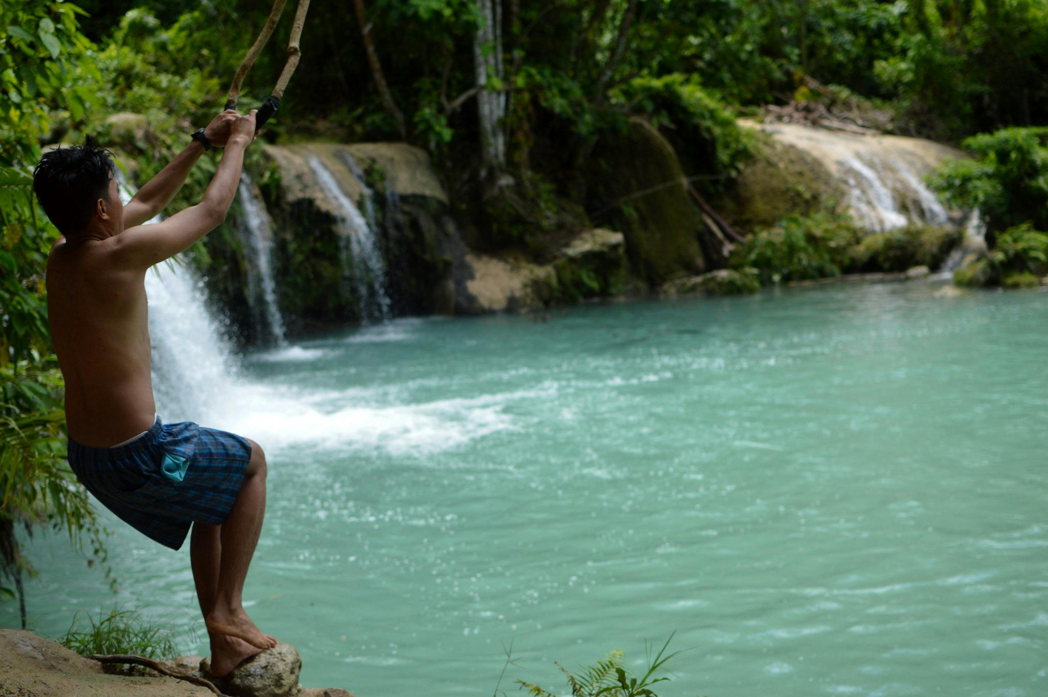Siquijor_Zero_Waste_Island_Falls_Jump