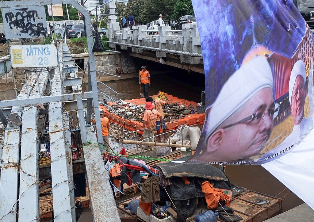 River_Choked_Indonesia