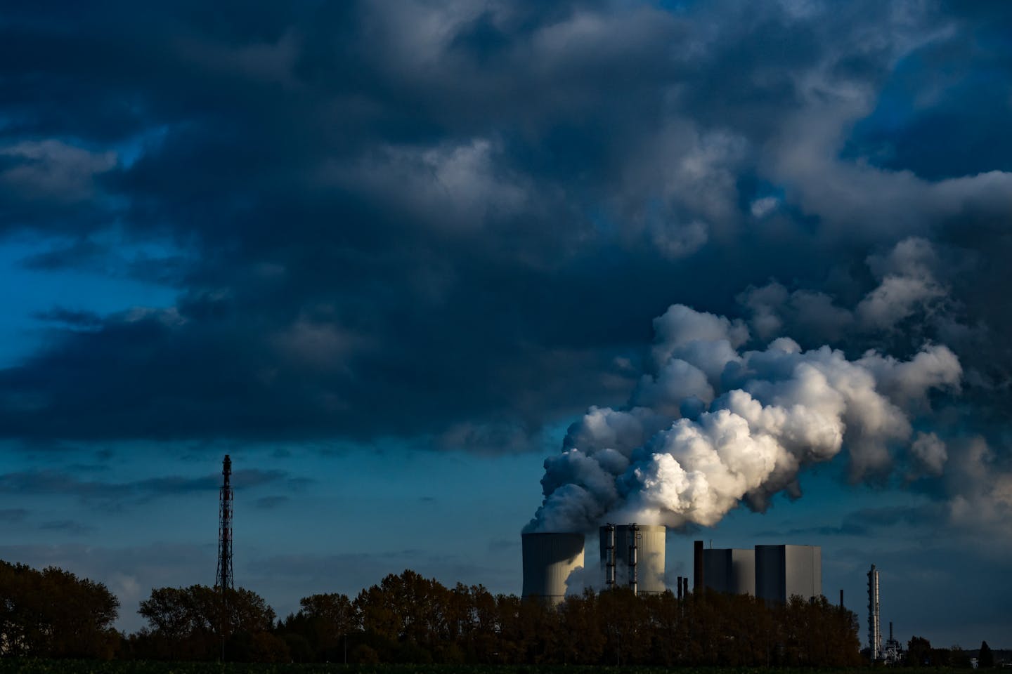 Generally, companies will not report until regulations require them to, the report by Arabesque found.