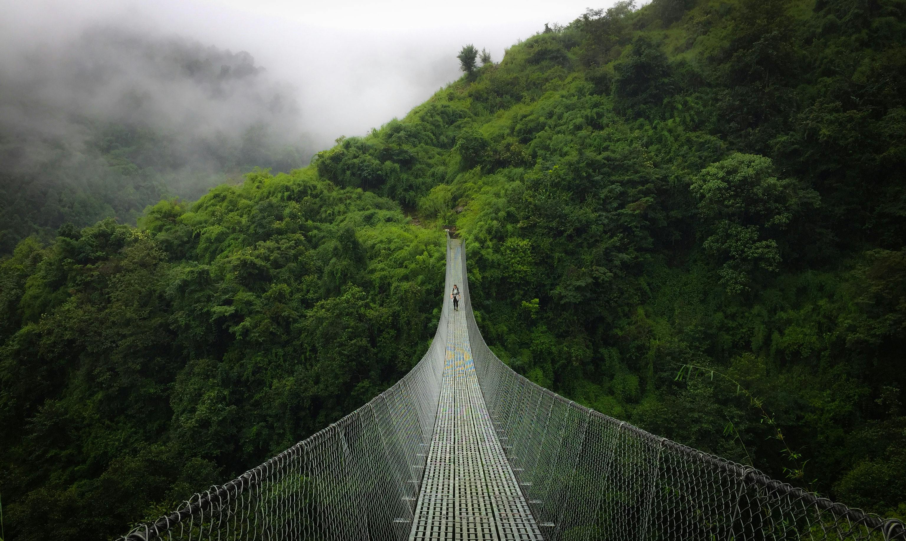 Hanging_Bridge_Bazaar_Nepal
