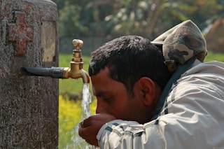 Man_Drinking_Water_Nepal