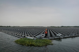 Floating_Solar_Lake_China