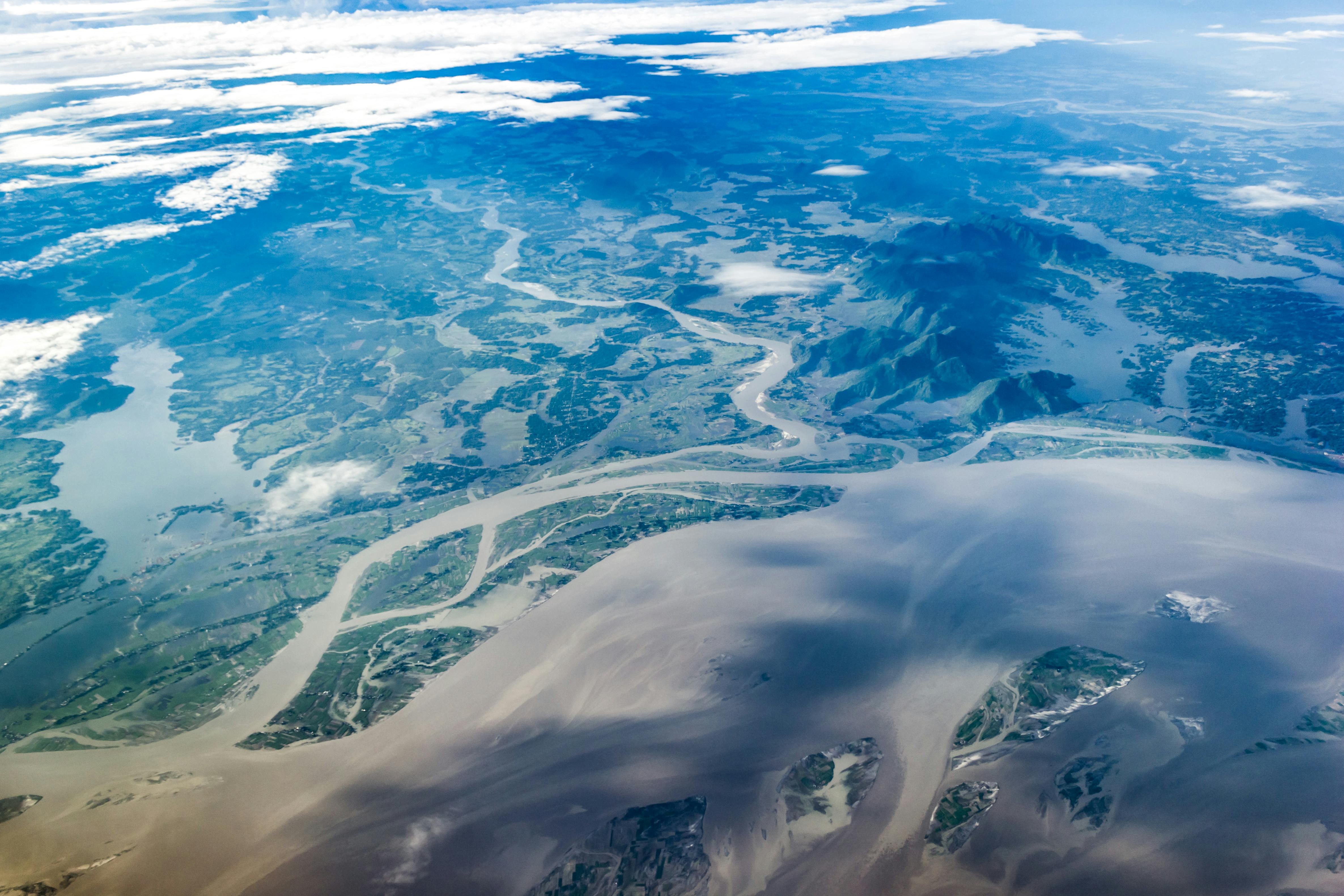 Yarlung_Tsangpo_River_India_Hydropower