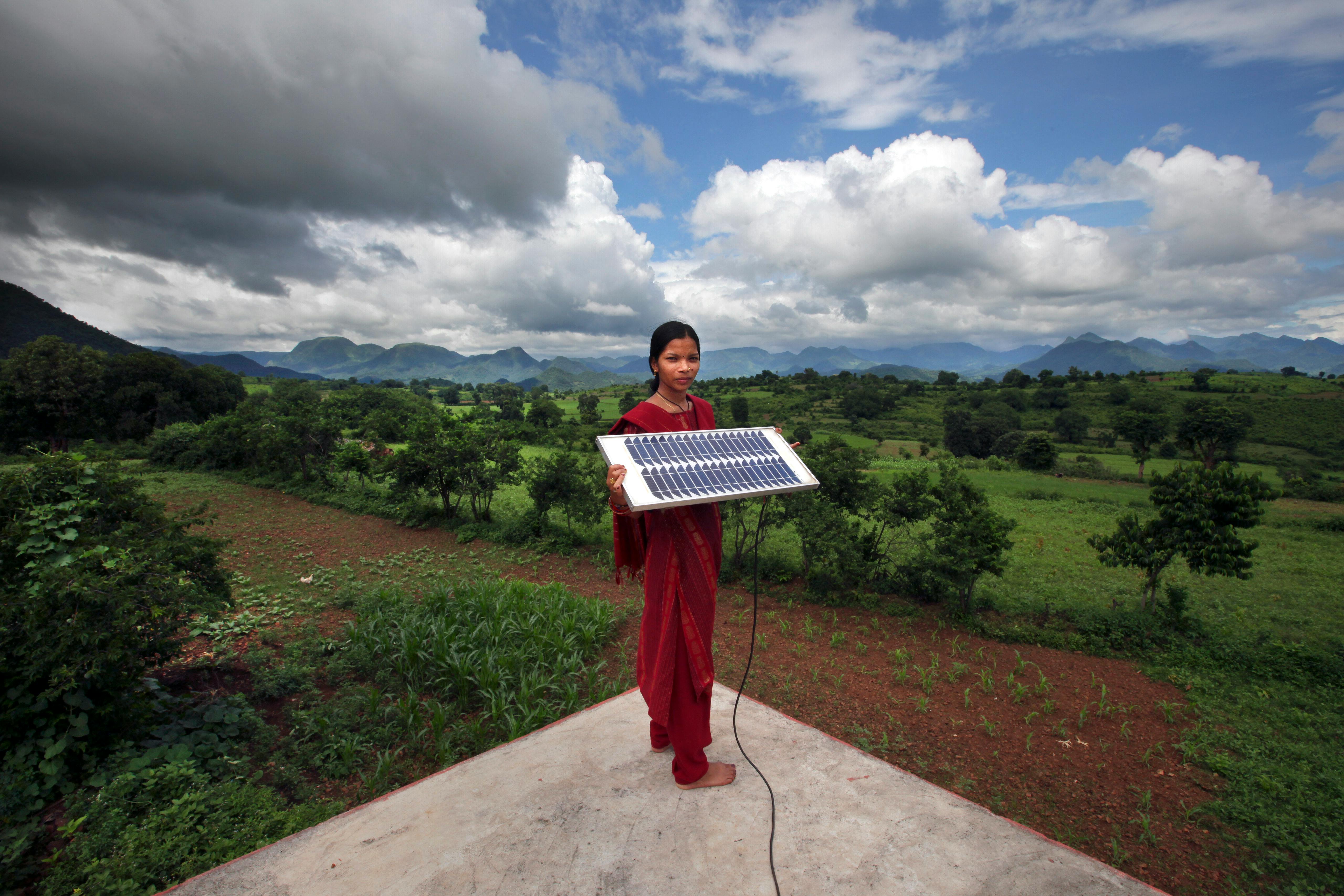 Solar_Woman_India