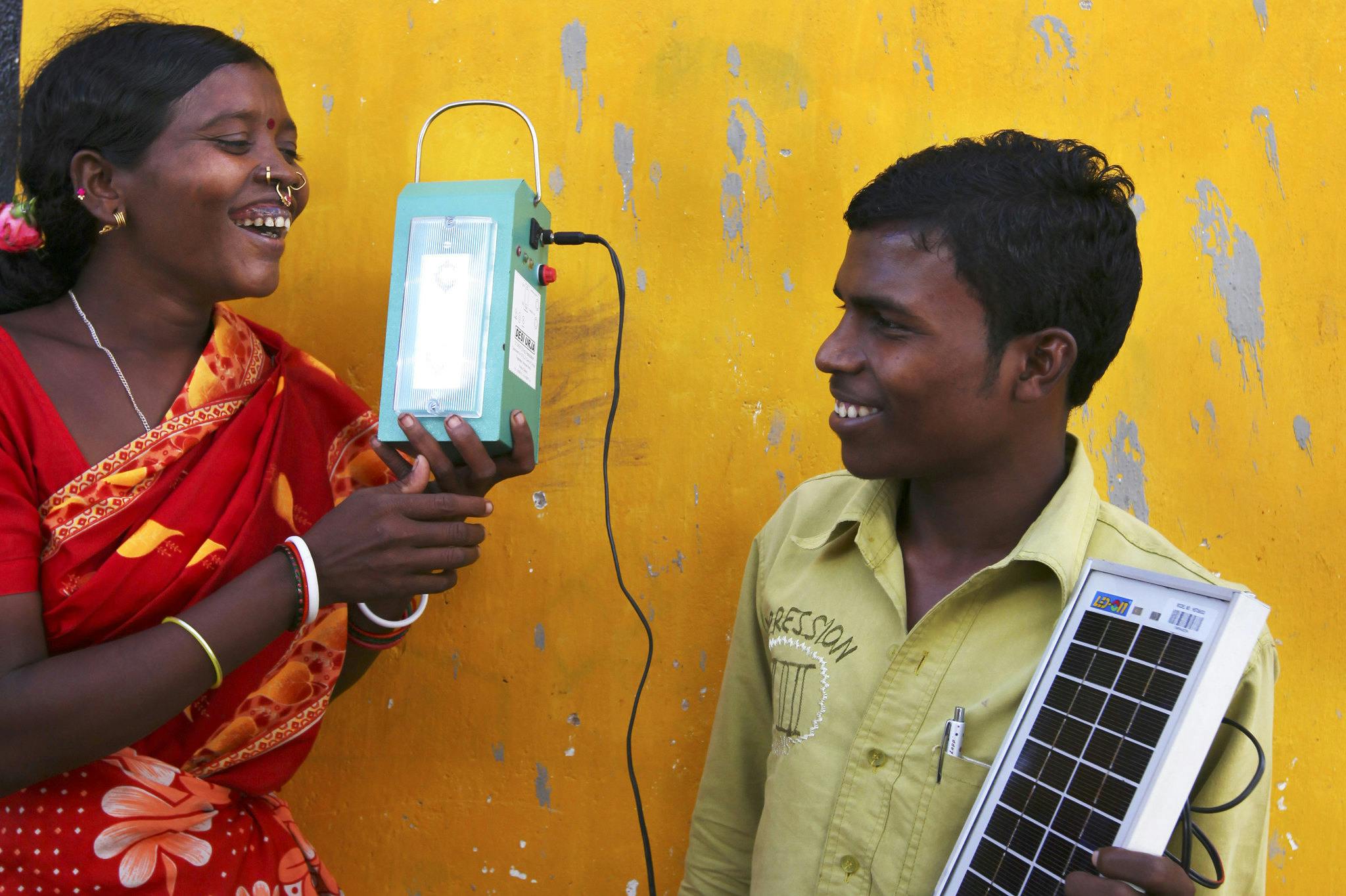 Solar_Lamp_India_Day