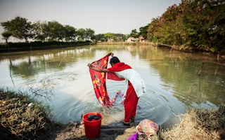 Laundry_River_Bangladesh