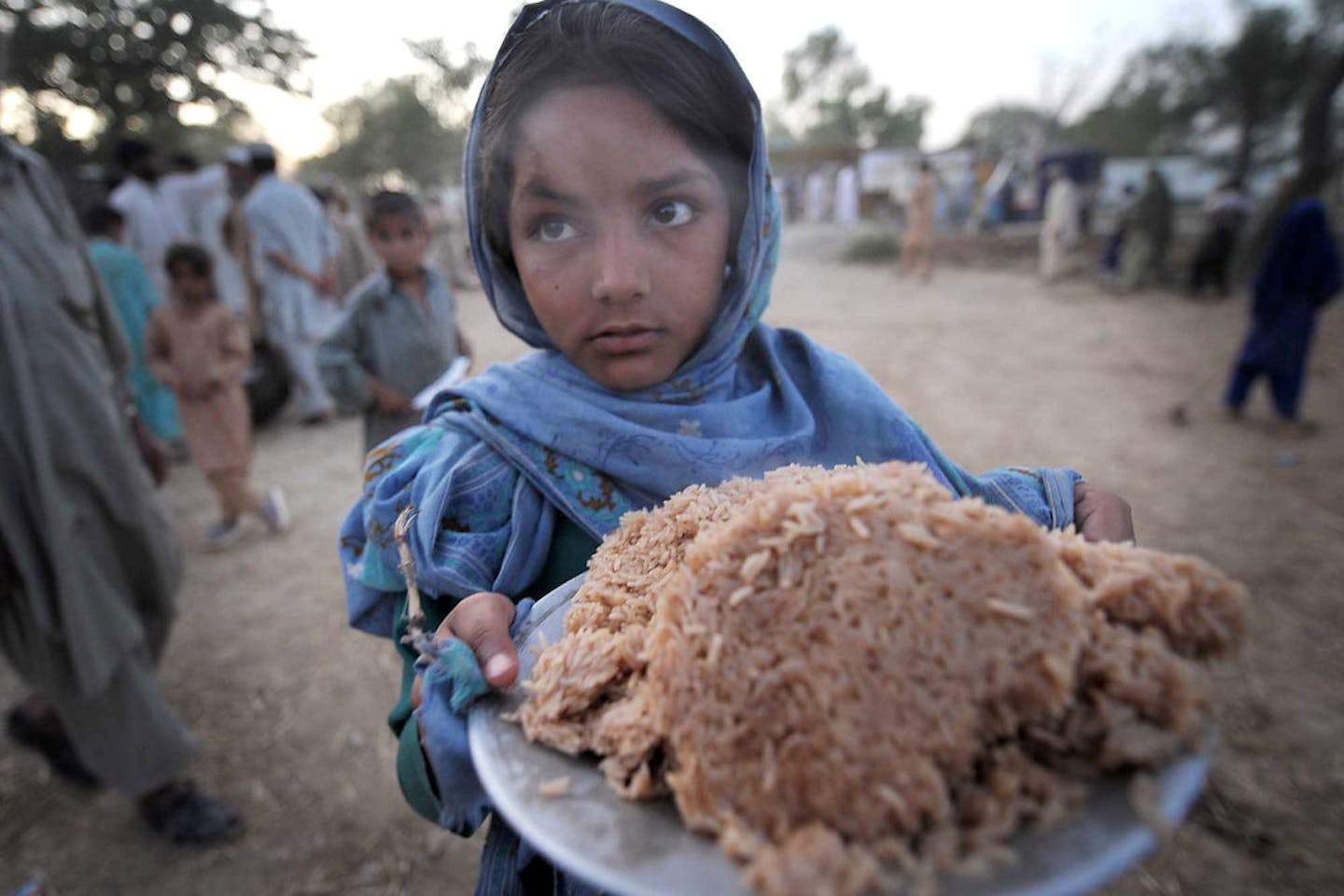 poor child pakistan