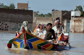 Pakistan_Flood_Boat
