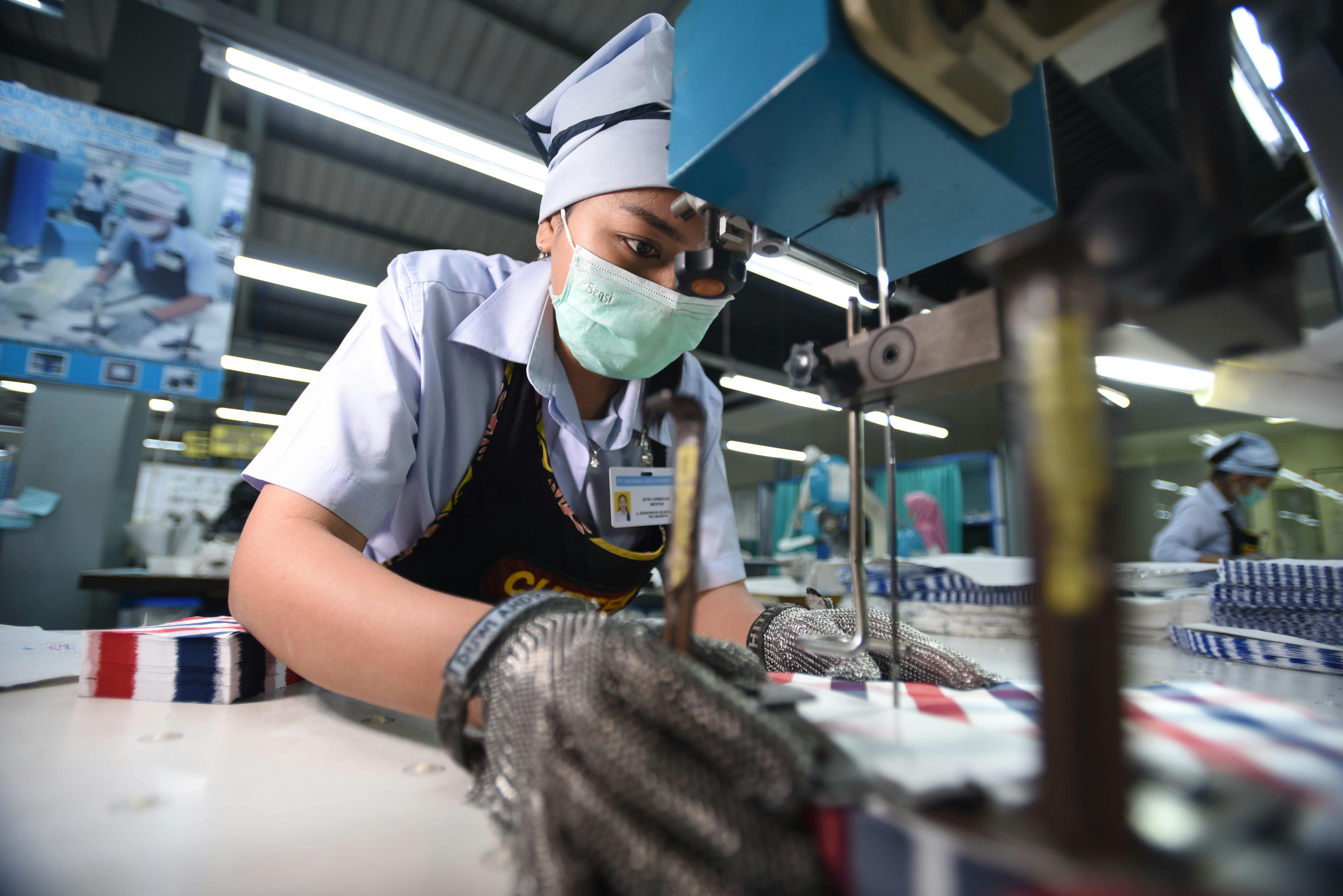 Garment_Worker_Indonesia_Regulation