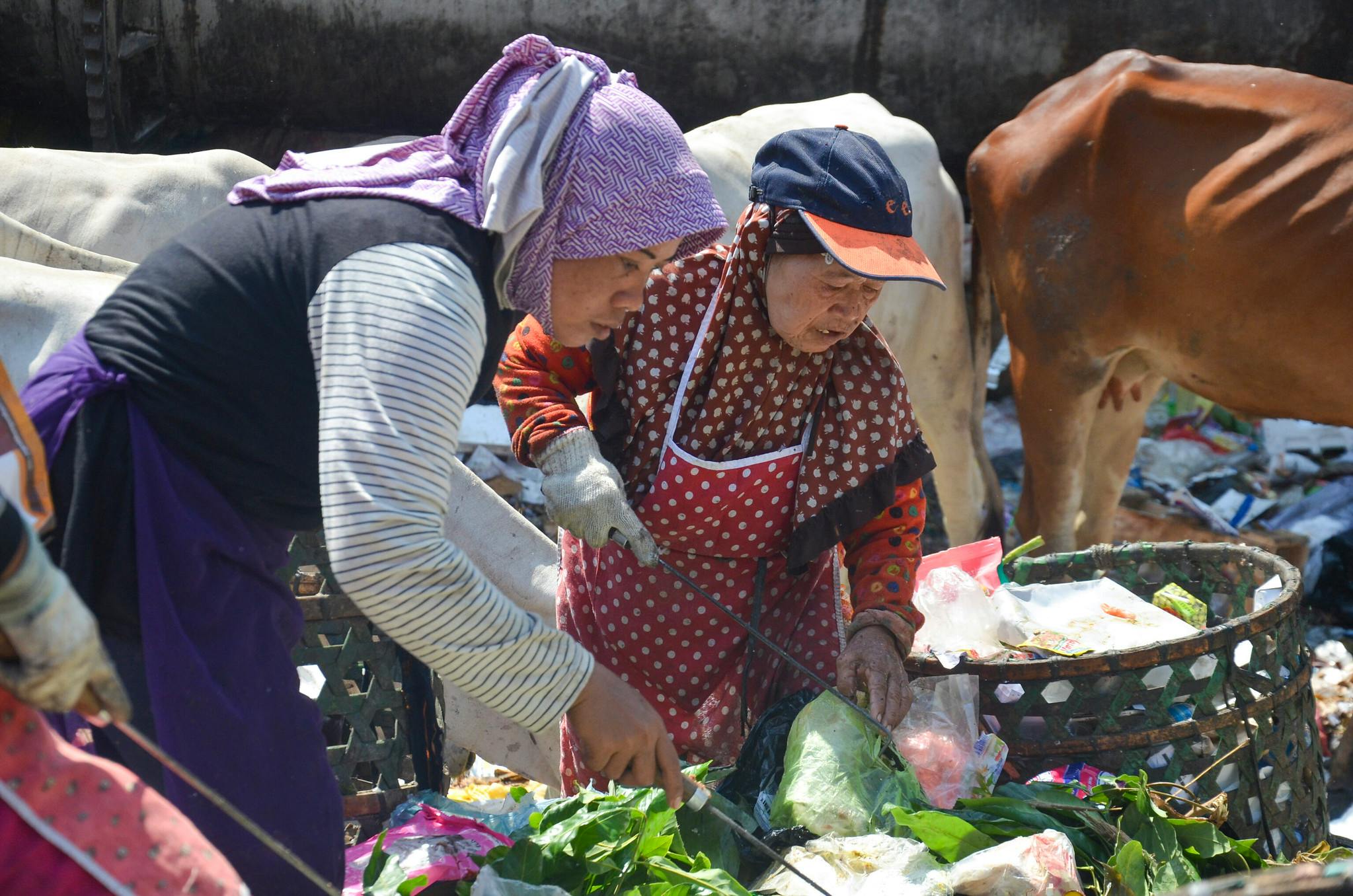 Landfill_Waste_Workers_Indonesia