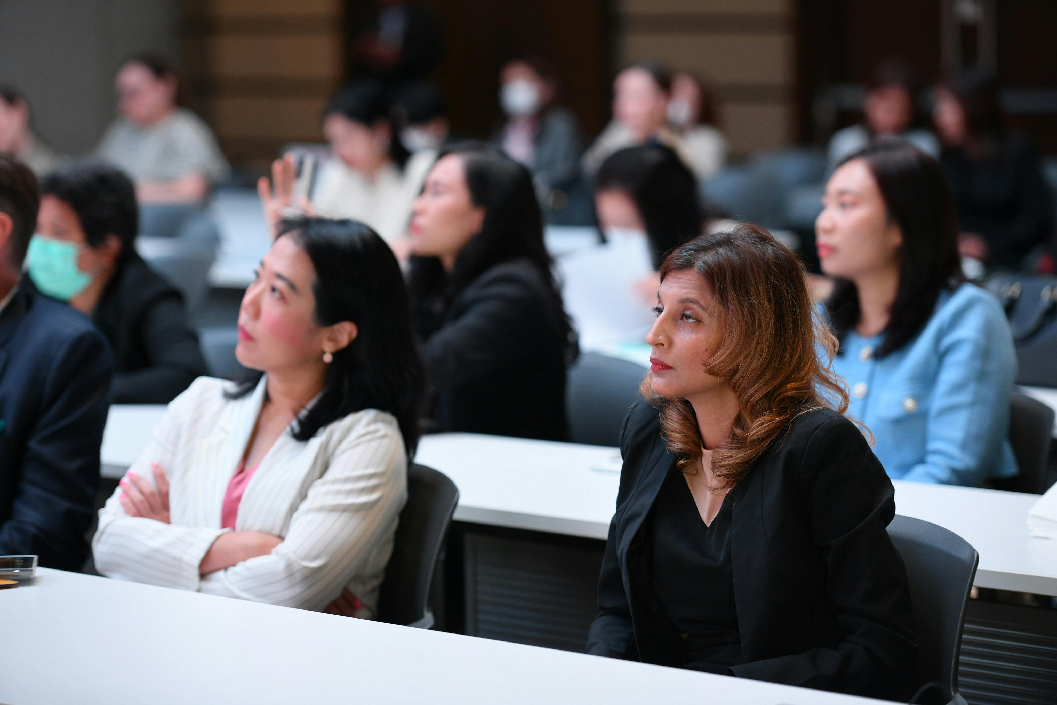 Investing_In_Women_Stock_Exchage_Thailand