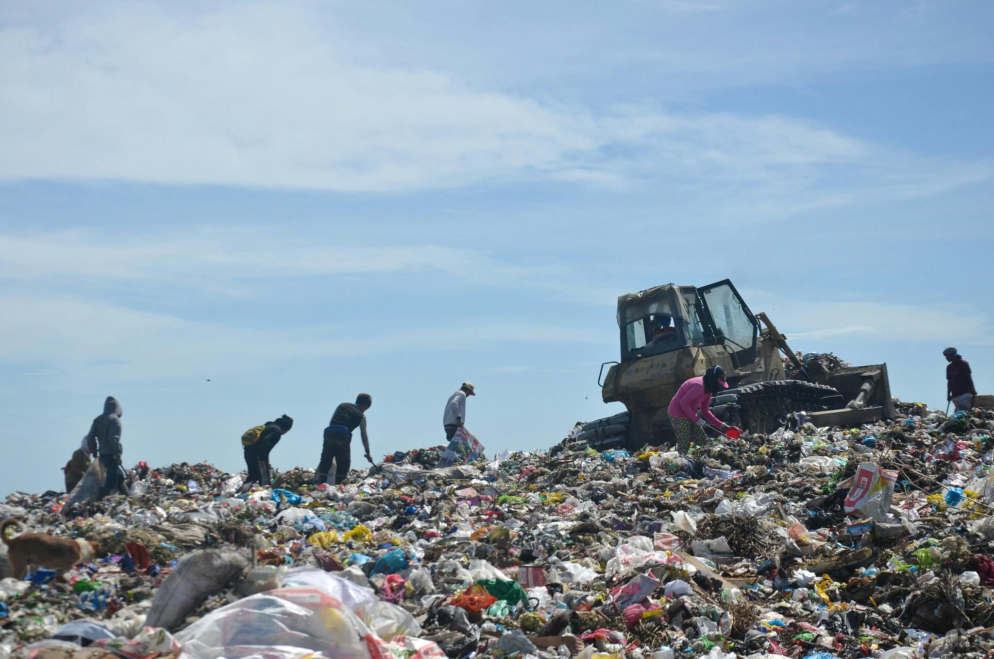 Philippines landfill collapse shines light on dangers faced by waste pickers