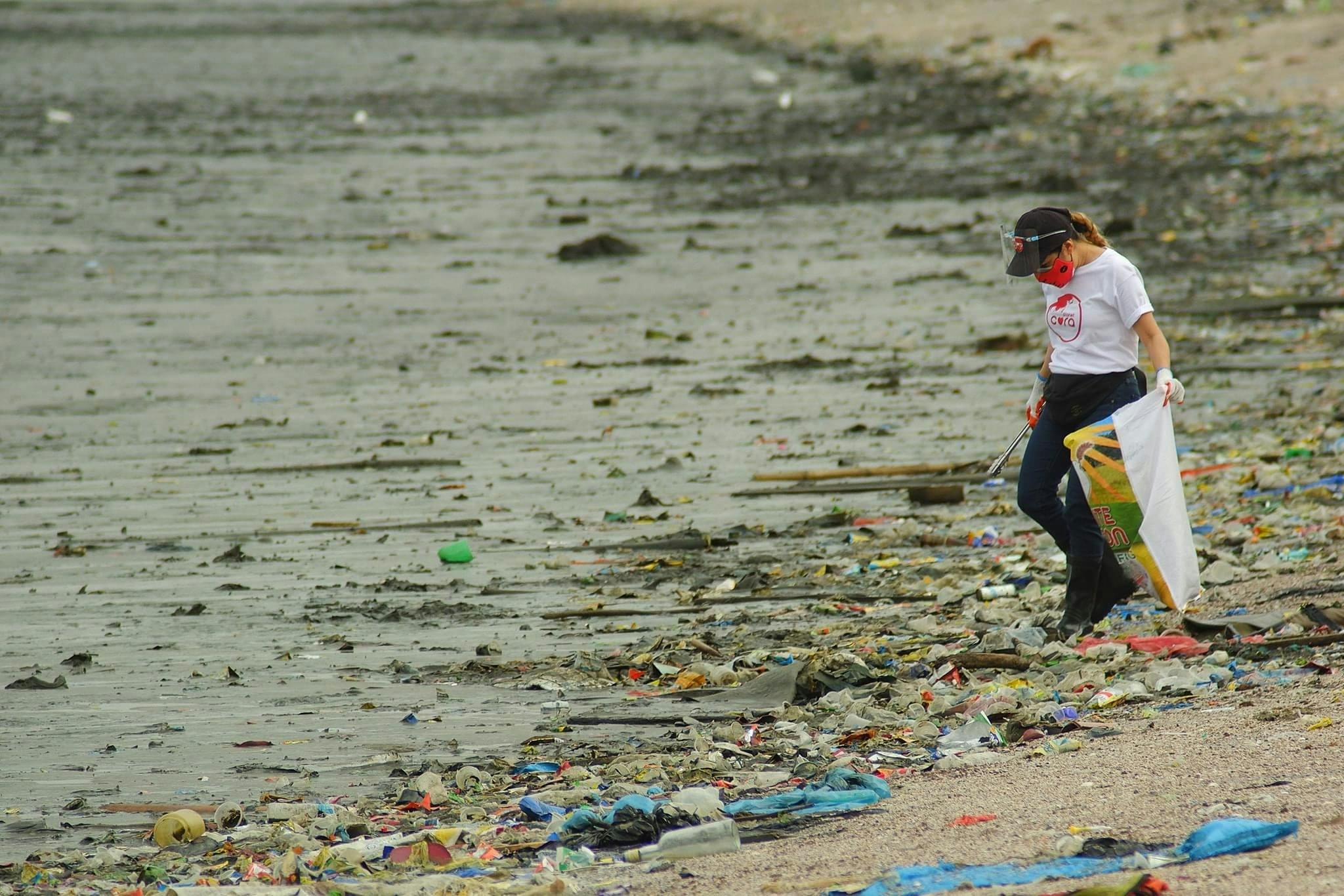 Coastal_Cleanup_Philippines_Manila