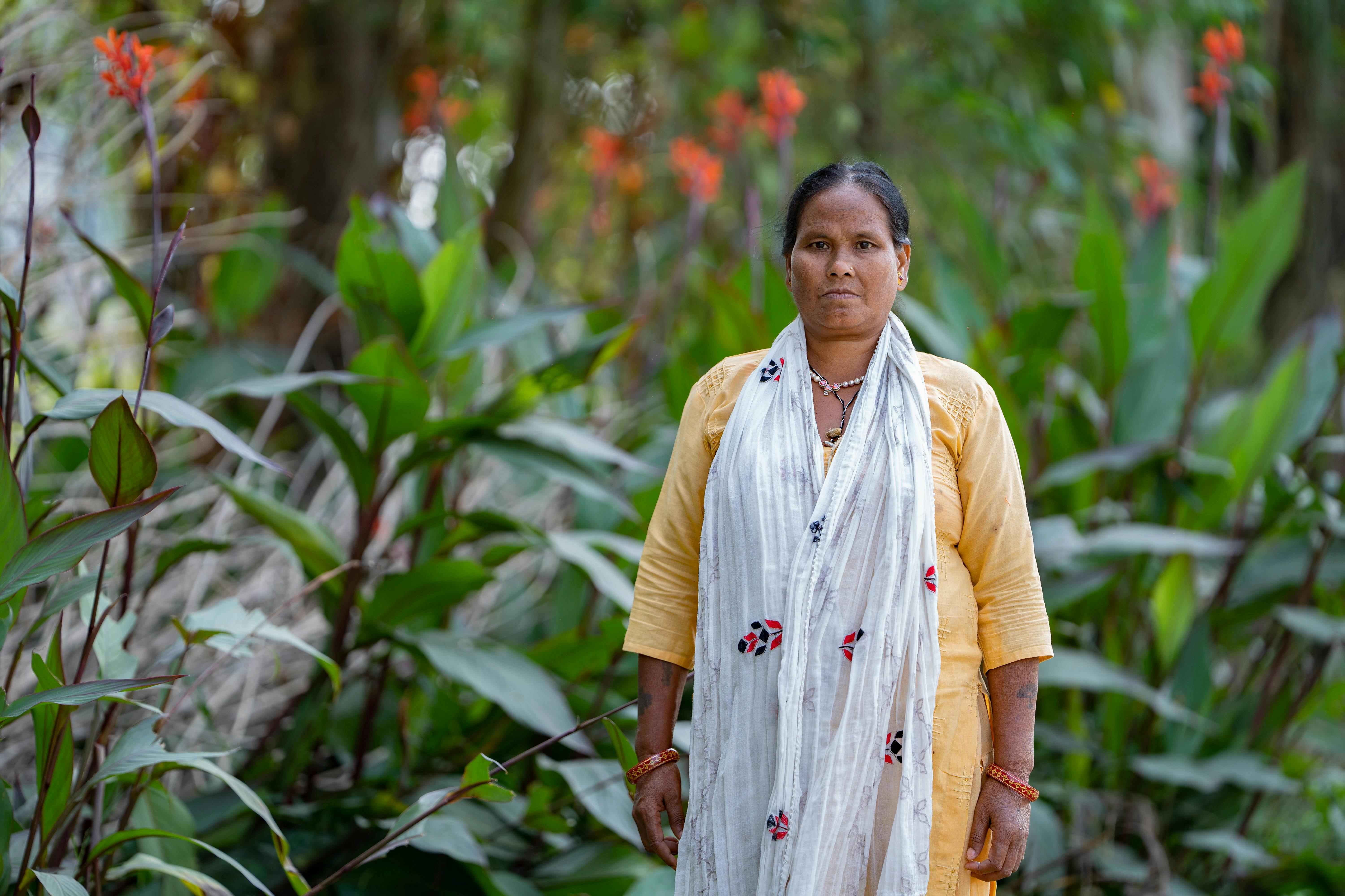 Indigenous_Woman_India_Nature