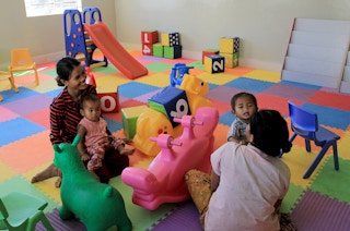 Women_Kids_Playground_Cambodia