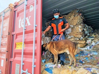 Illegal waste exports from the United States to Philippines