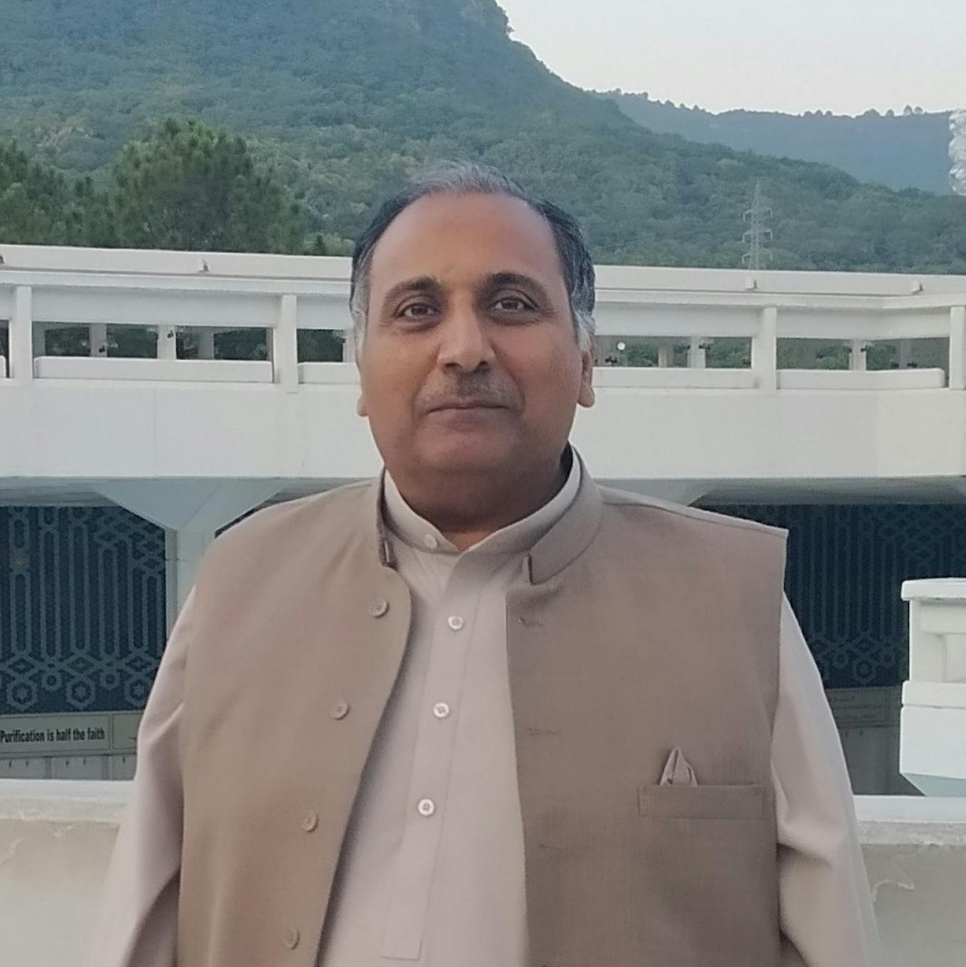 Prof Athar Hussain, COMSATS university Islamabad, Pakistan