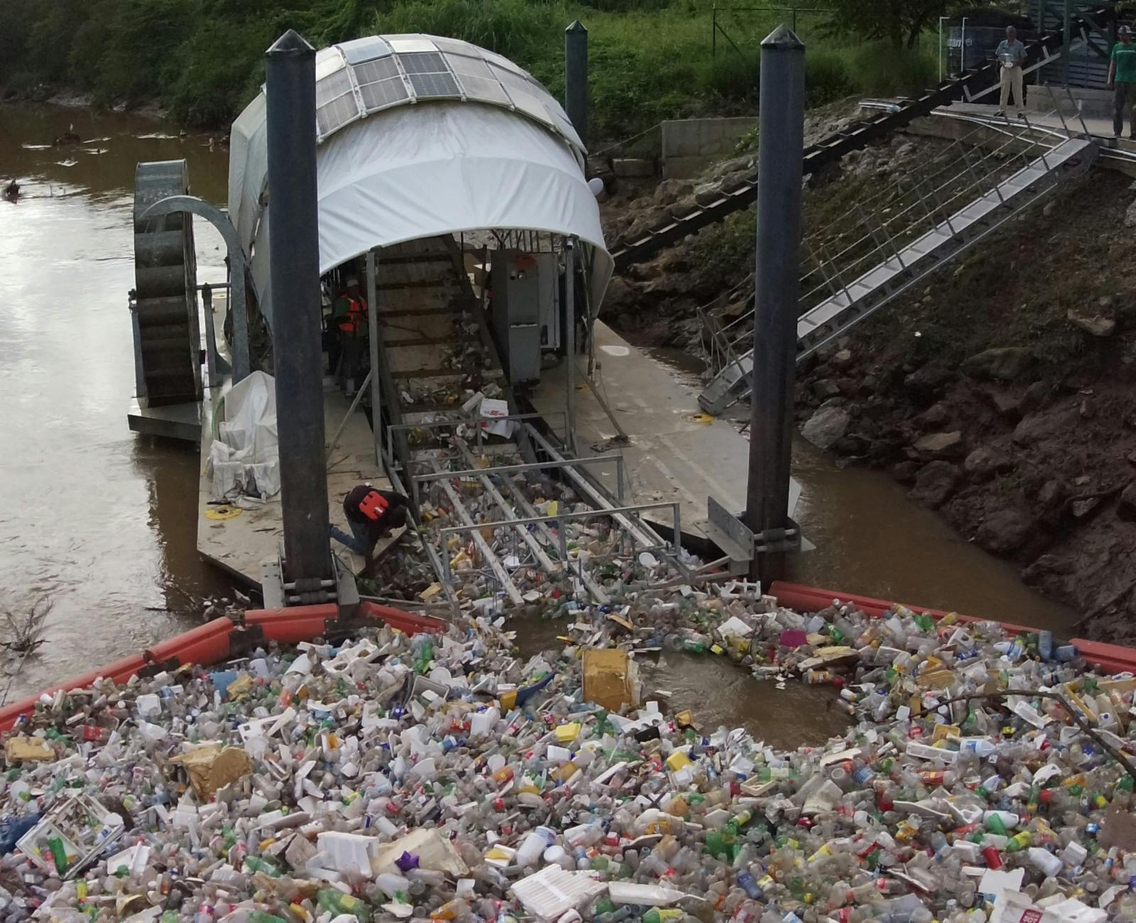 Clean currents coalition_Juan Diaz River_pollution