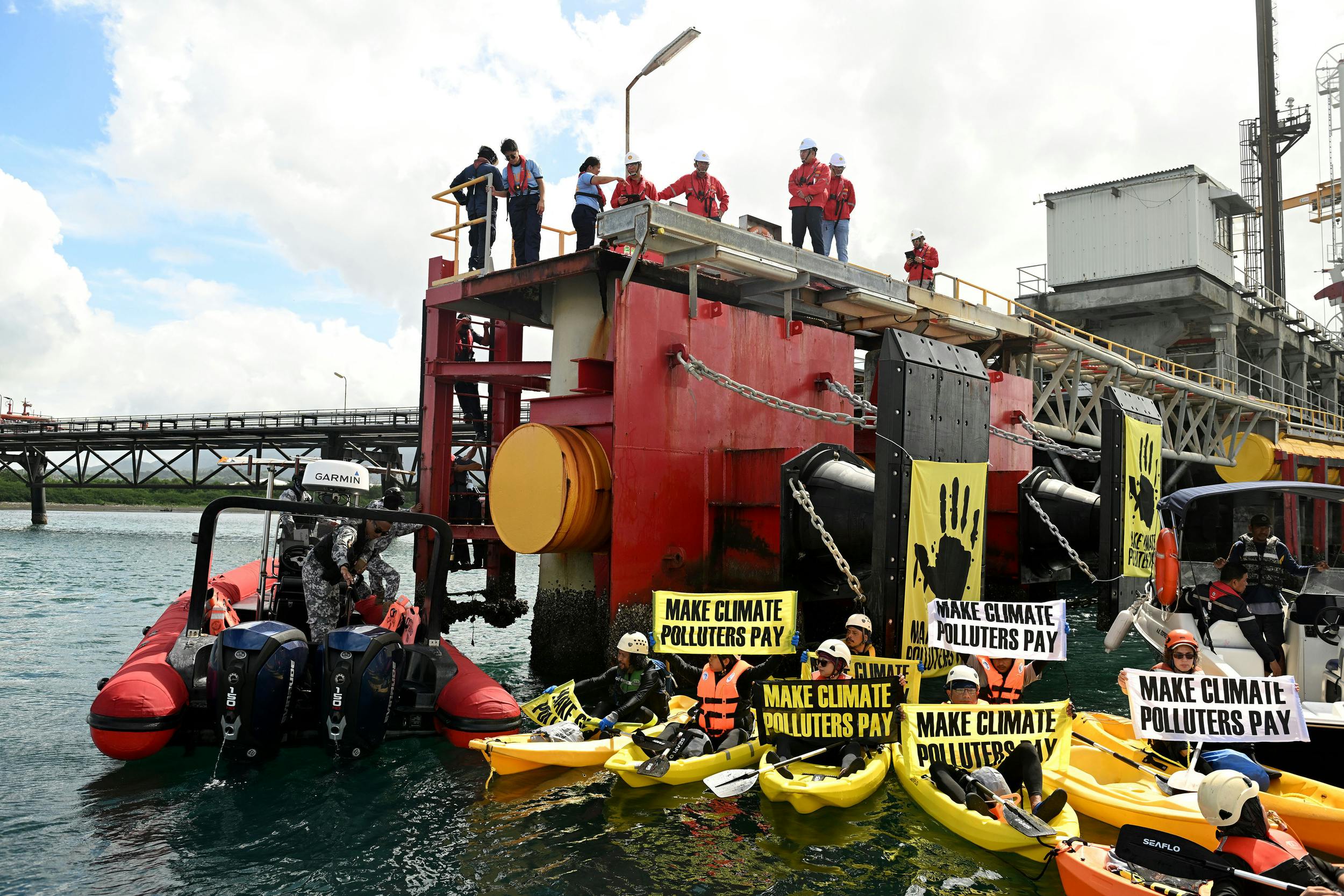 GP clocks Shell oil terminal