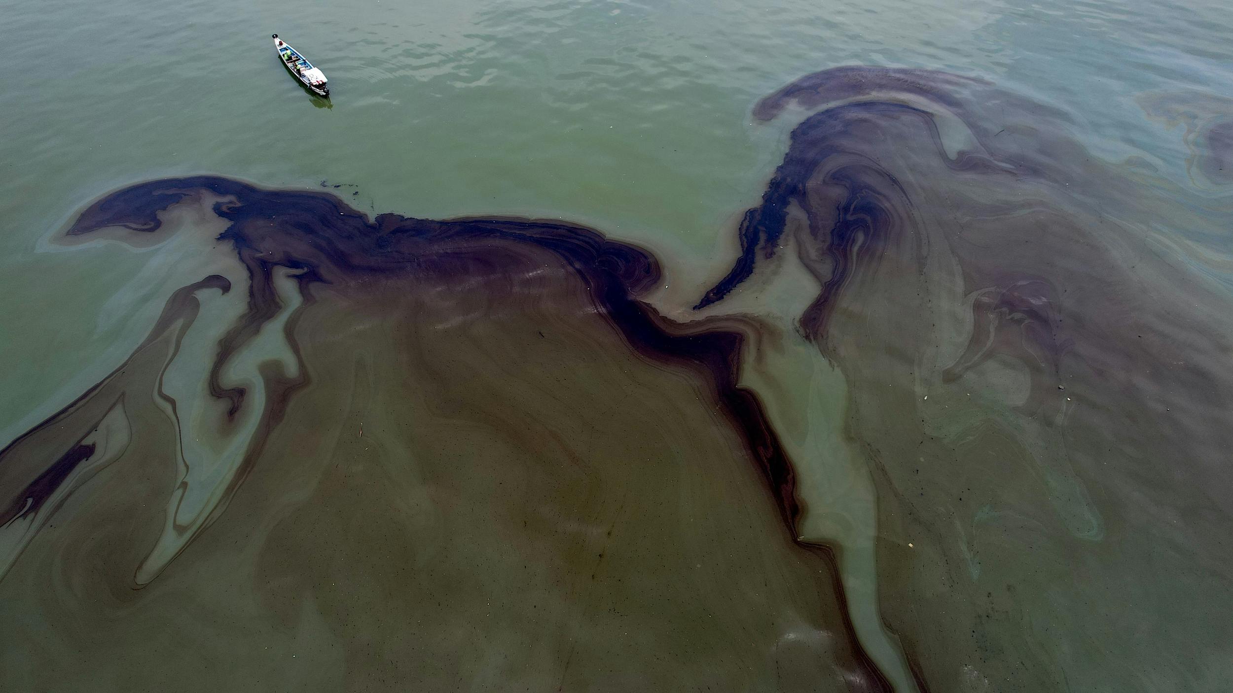 Oil_Spill_MT_Terranova_Manila_Bay