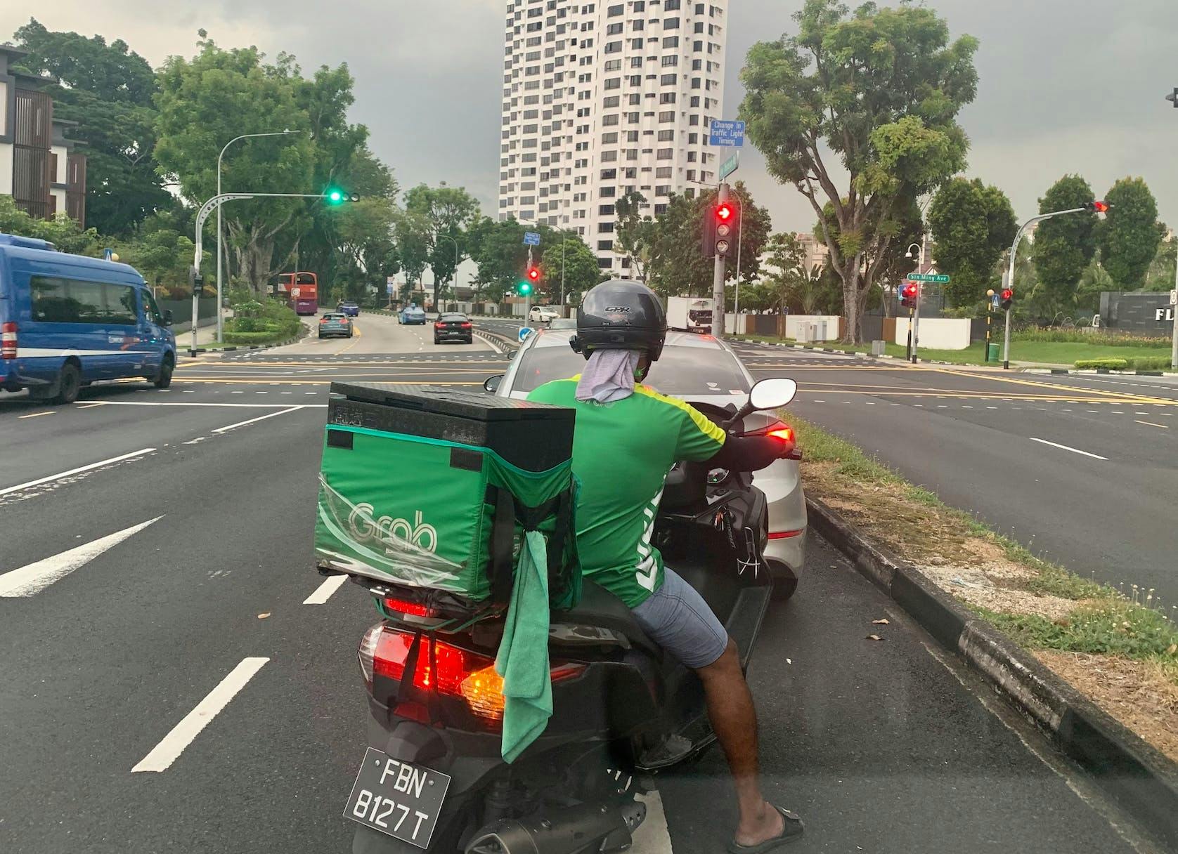 Grab food driver