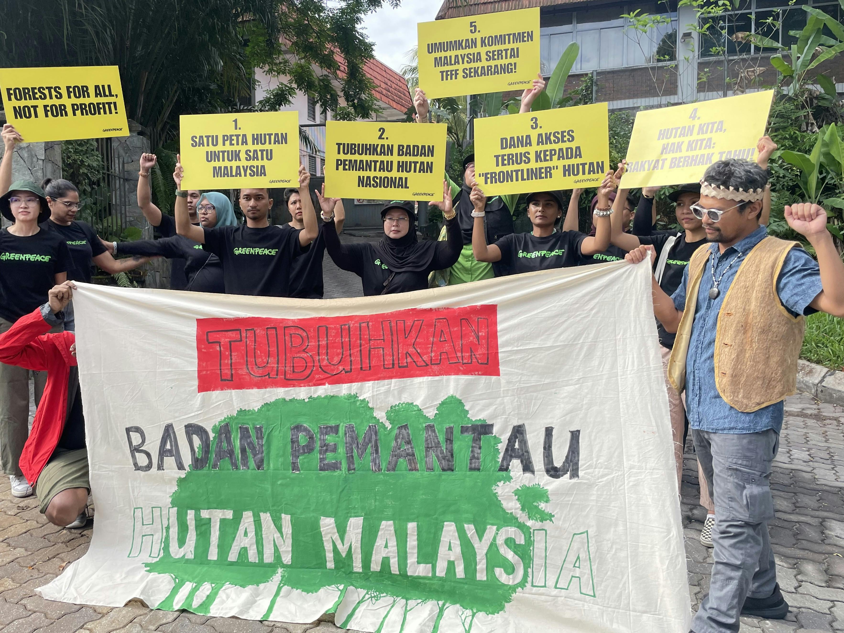 Greenpeace MY march to parliament