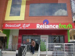 India_food conglomerate_supermarket_Reliance Fresh