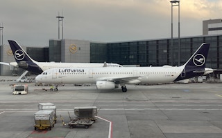 Lufthansa jet
