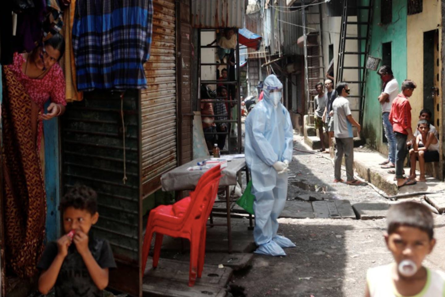 covid slum mumbai india