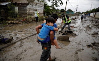 children in floods in honduras