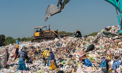Thai trash collectors threatened by continued waste imports