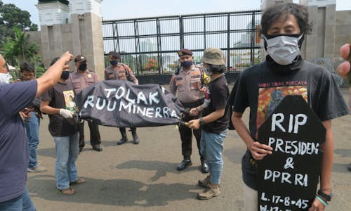 Indonesians protesting against mines run increasing risk of ‘criminalisation’