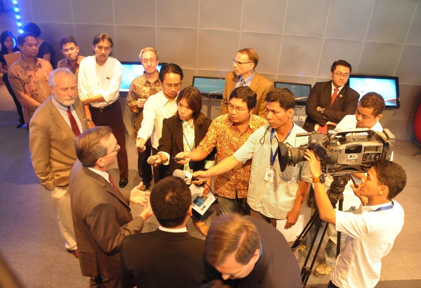 Good journalism needs both mainstream media outlets and digital-only alternative media