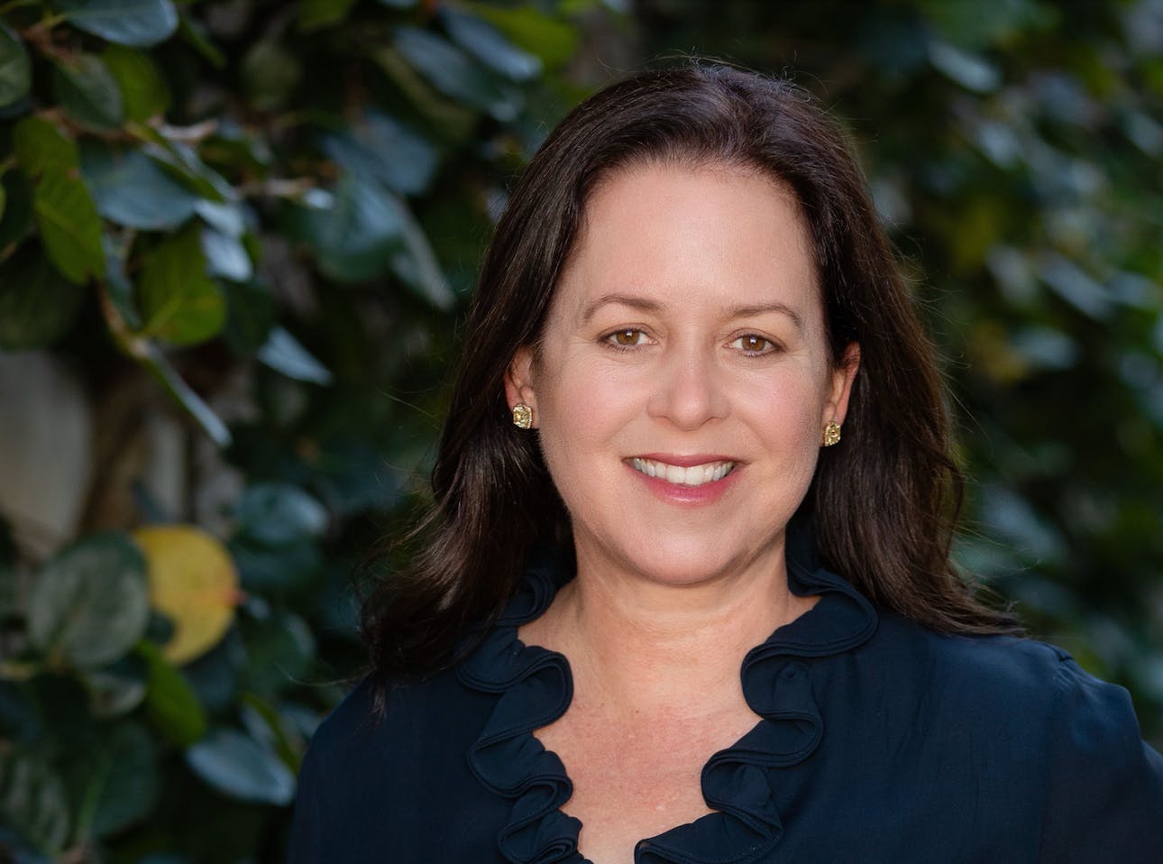 Dana Barsky, Standard Chartered Bank