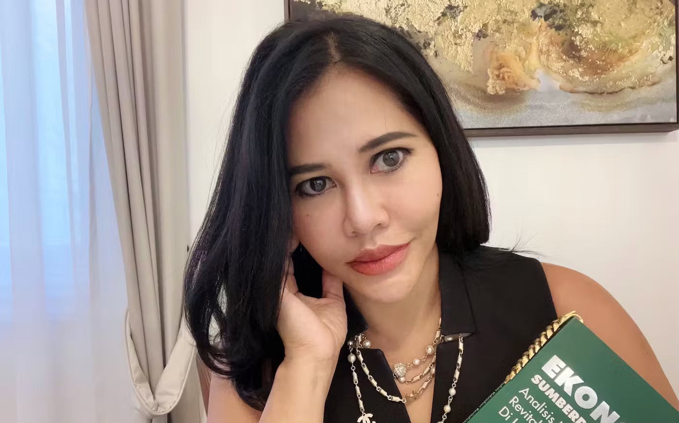 Aida Greenbury has quit HCSA board