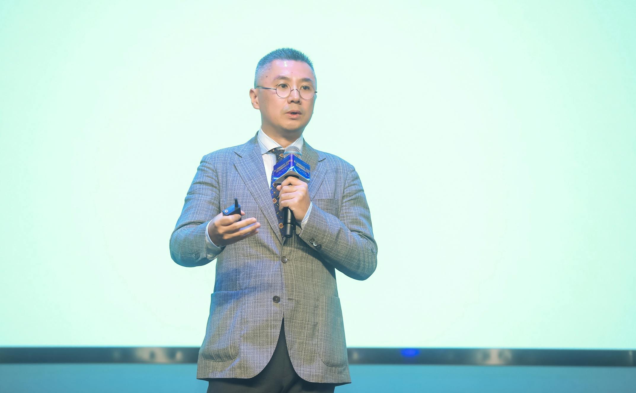 Enbo Wang_EcoBusiness