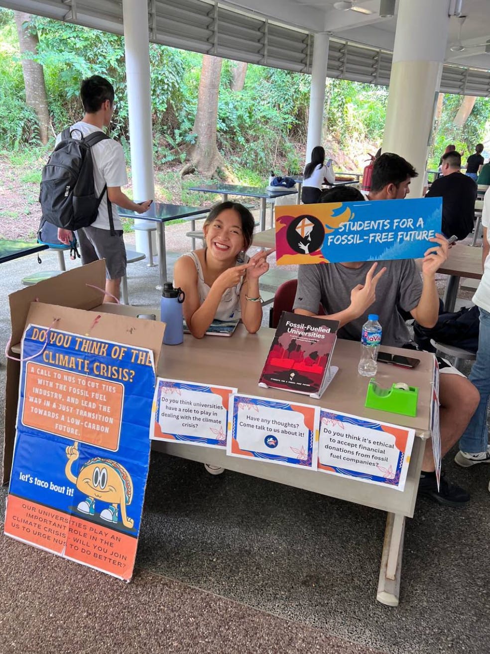 S4F organisers set up boothes around campuses to speak to students and university staff about the divestment movement.