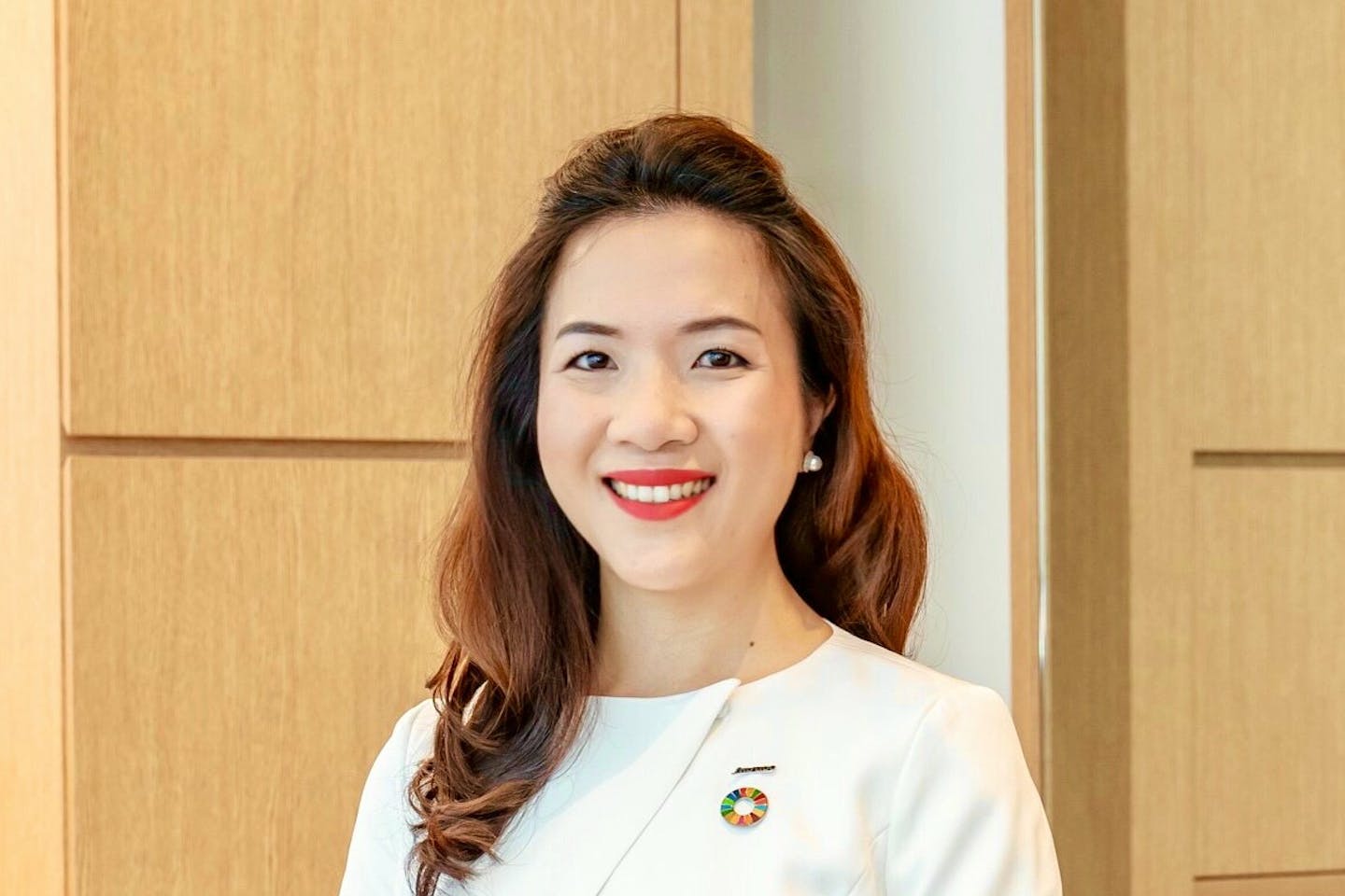 Jiayun Fang, Shiseido APAC headshot landscape