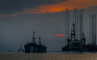 oil_rigs_sunset