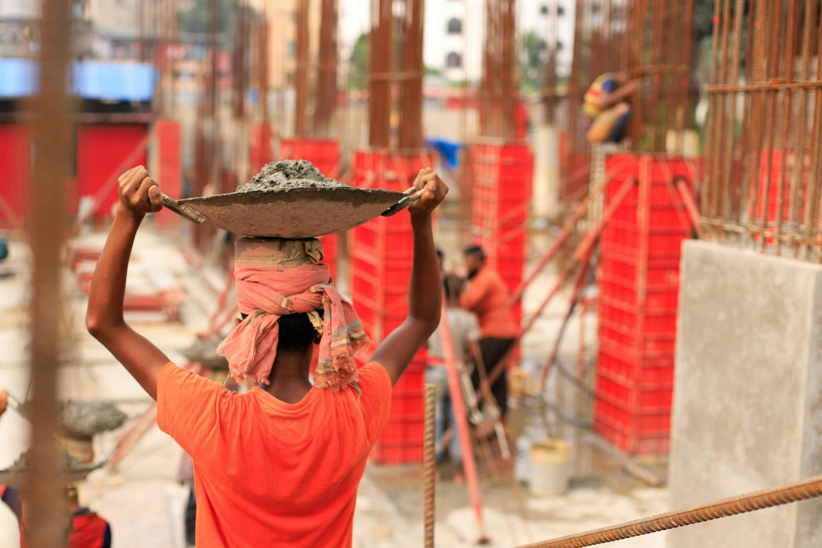 Construction_Worker_Bangladesh_Sustainable