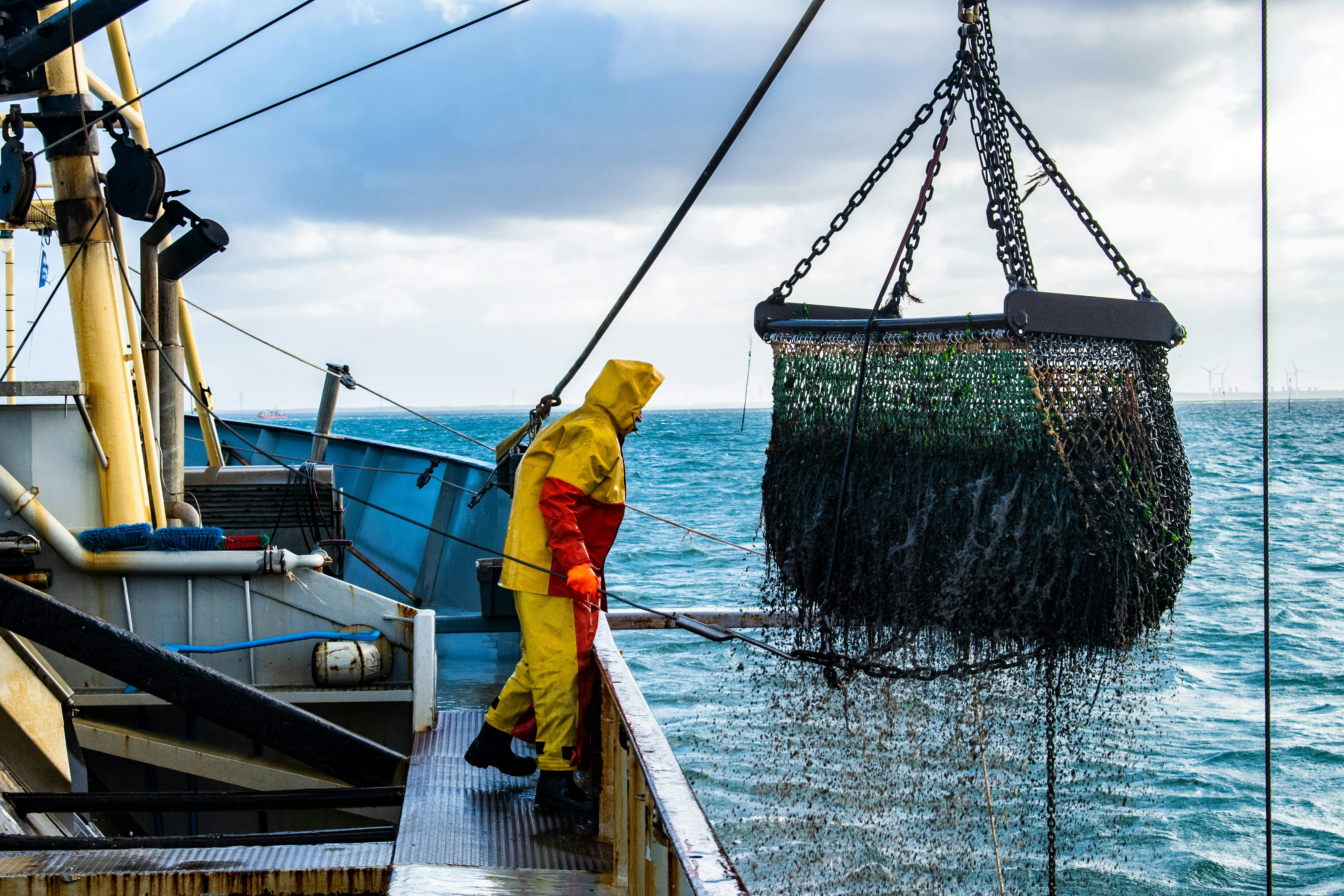 Fisherman_Trawler_FAO