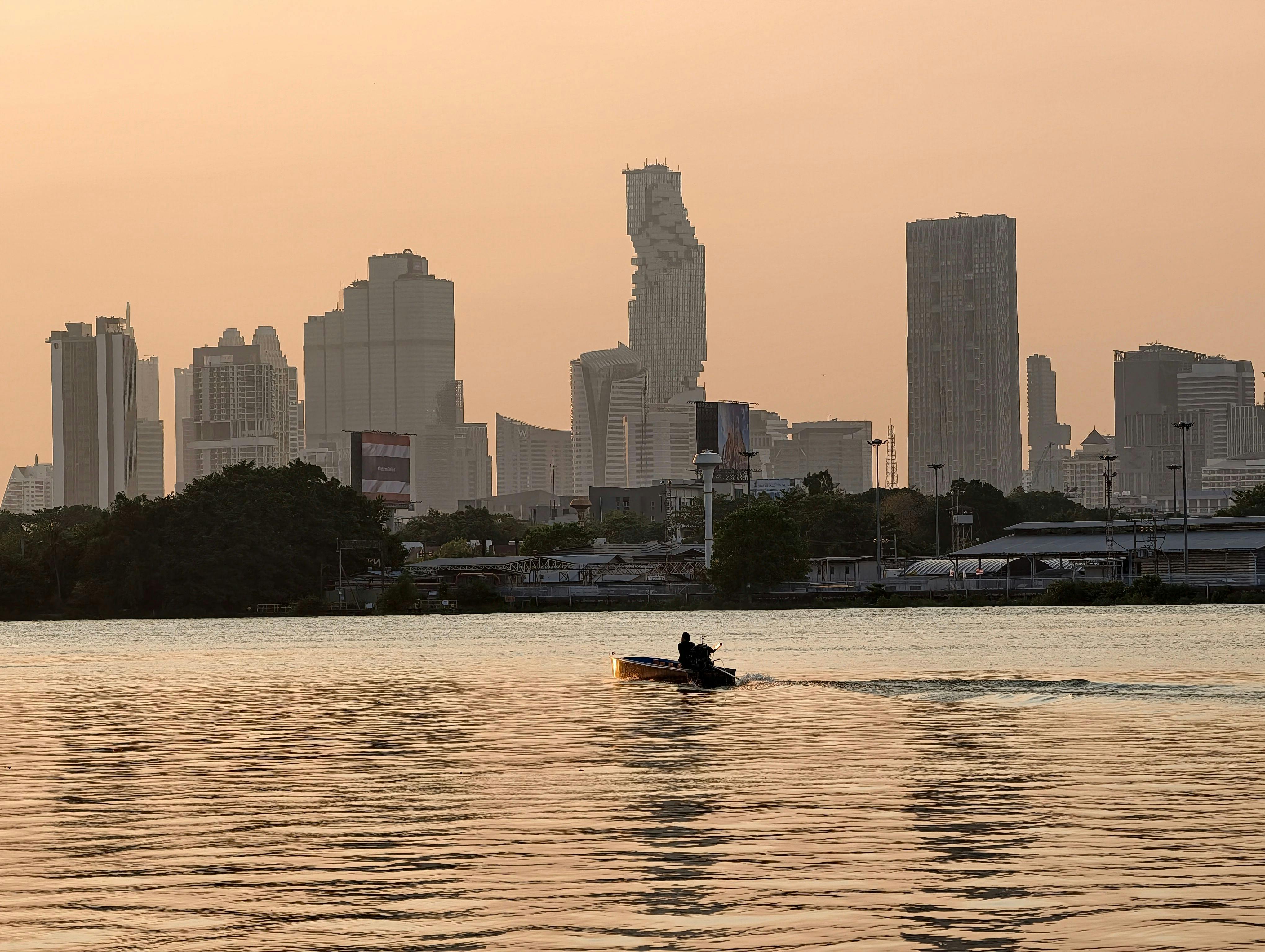 Chao Phraya River, Bangkok, Thailand. Historically, water risk in Thailand has been most material for sectors such as agriculture, food processing, petrochemicals, chemicals, utilities and industrial manufacturing.