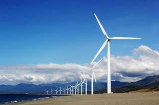 wind_turbines_by_sea